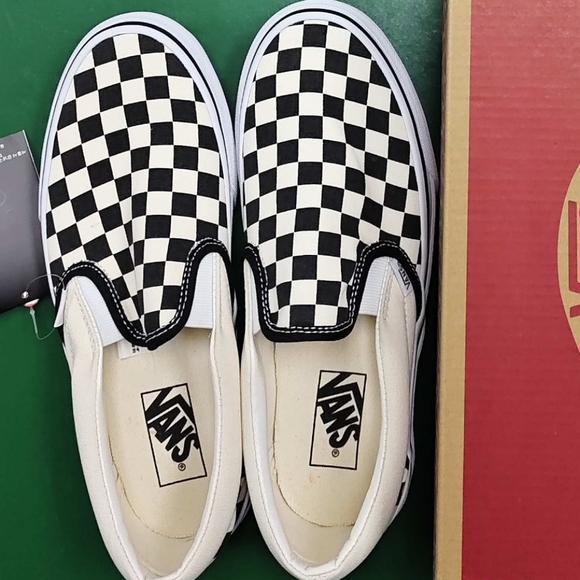 Vans Women's Black and White Checkered Slip-On Sneakers Size 9 - Picture 2 of 4
